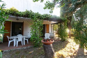 Outdoor dining - M148 - Marcelli, delightful villa with garden (Marcelli)