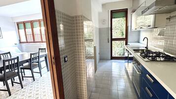 Frigorifero, forno, lavastoviglie
