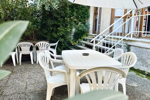 Outdoor dining - M145 - Marcelli, large fully equipped villa (Marcelli)