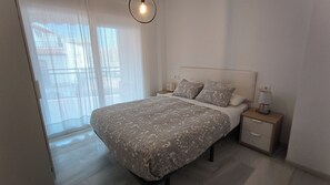 2 chambres, fer et planche Ă repasser, Wi-Fi, draps fournis