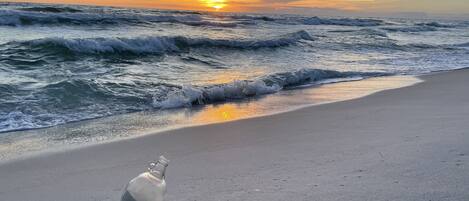Plage à proximité, chaises longues