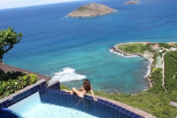 Haute Maison infinity pool with northeastern coastal views