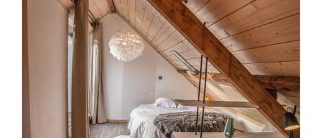 1 室のベッドルーム、アイロン / アイロン台、WiFi (無料)、ベッドシーツ