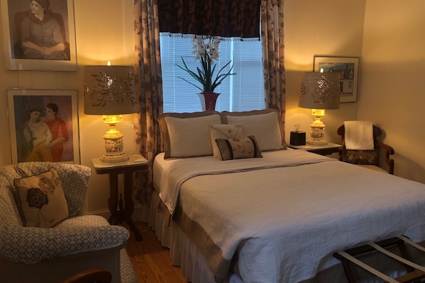 3 soverom, strykejern/-brett, wi-fi (inkludert) og sengetøy