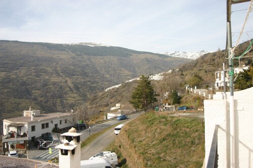 APARTMENT IN LA ALPUJARRA 4/6 PAX