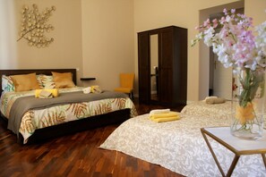 Deluxe Quadruple Room, Multiple Beds | Individually furnished, desk, laptop workspace, soundproofing - B&B Binario 39 (Naples)