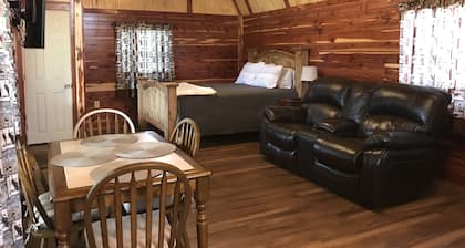 Rocky Top Winery Beautiful Rustic Cedar Cabin