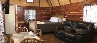 Rocky Top Winery Beautiful Rustic Cedar Cabin
