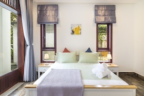 Standard Double Room, 1 Queen Bed, Patio | Egyptian cotton sheets, premium bedding, minibar, blackout drapes