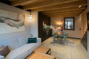 Televisie en een open haard