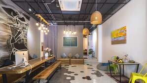 Kawasan tempat duduk lobi
