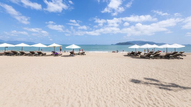 Pantai berhampiran, pasir putih, 3 bar pantai 