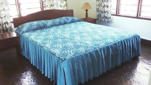 Desk, bed sheets