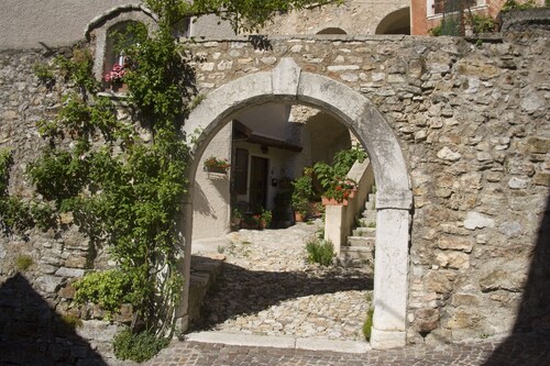 Holiday Home from the 15 century in the historic centre of Muslone