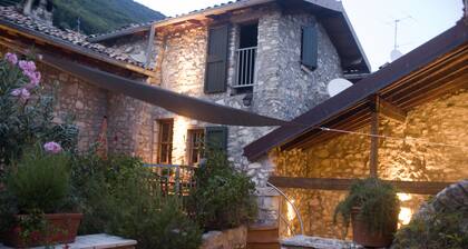 Holiday Home from the 15 century in the historic centre of Muslone