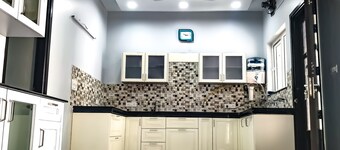 2 BHK Ático con terraza abierta.