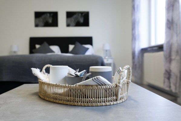 Double Room, Private Bathroom, Lake View | Room amenity - Hotell Elsabo Herrgård (Berga)