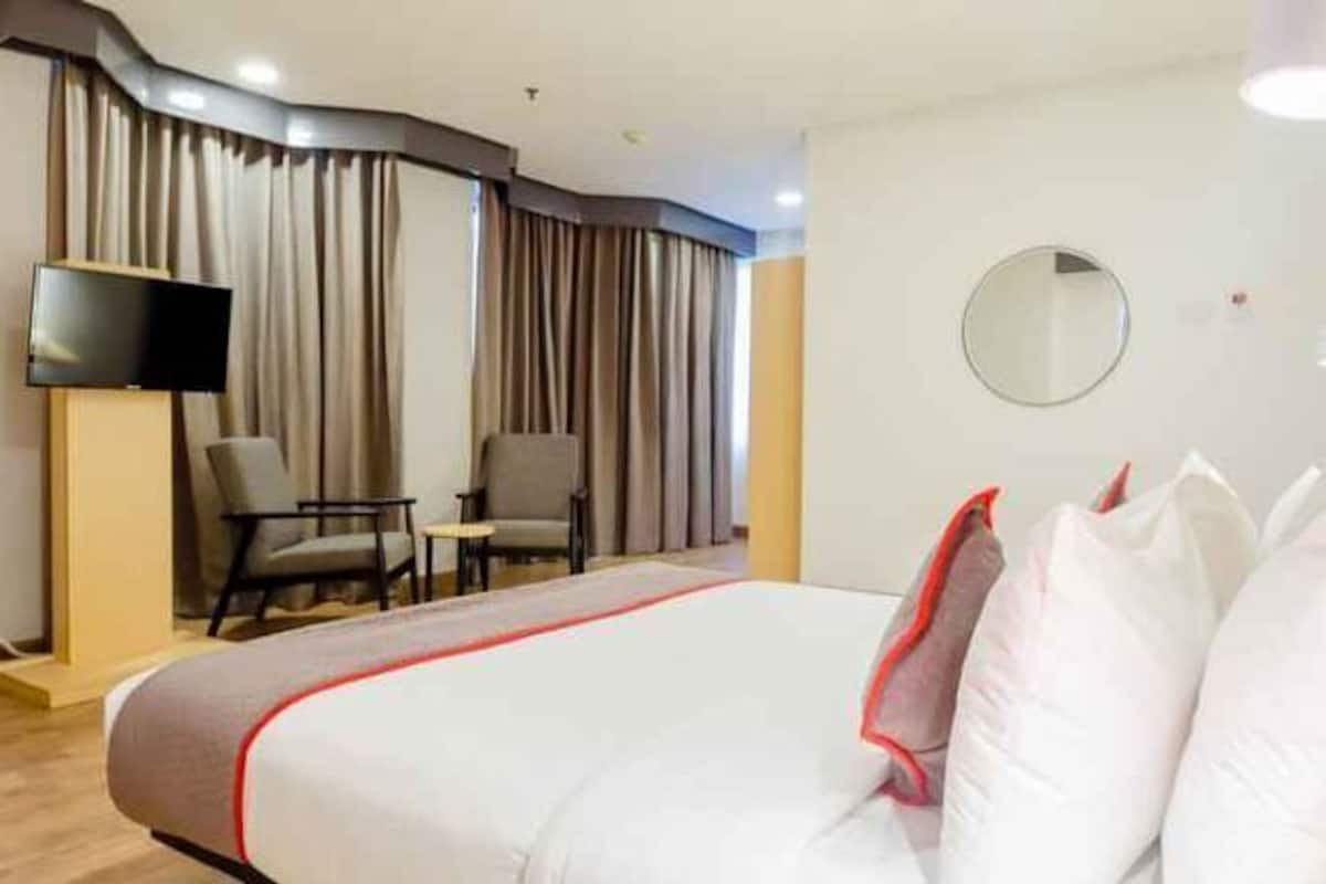 Bureau, accĂšs au Wi-Fi (inclus), literie fournie