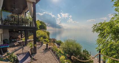 LUXURY LAKEFRONT HOME WITH PRIVATE BACKYARD BEACH & SPECTACULAR VIEW