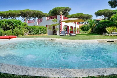 Villa Palma luxury detached house with direct access to the beach