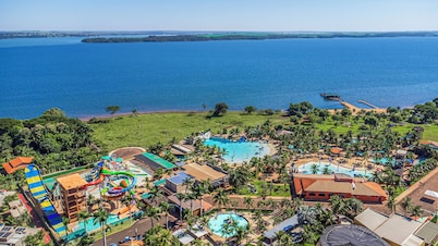 Grandes Lagos Resorts e Parque Aquático