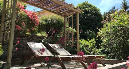 Cottage in a medieval village, charm and modern comfort