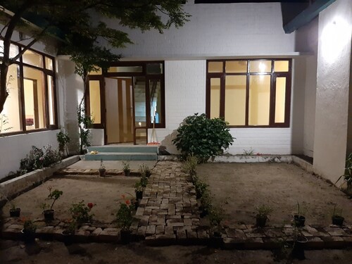 The Mountford’s, ‘Arcadia’ Cottage