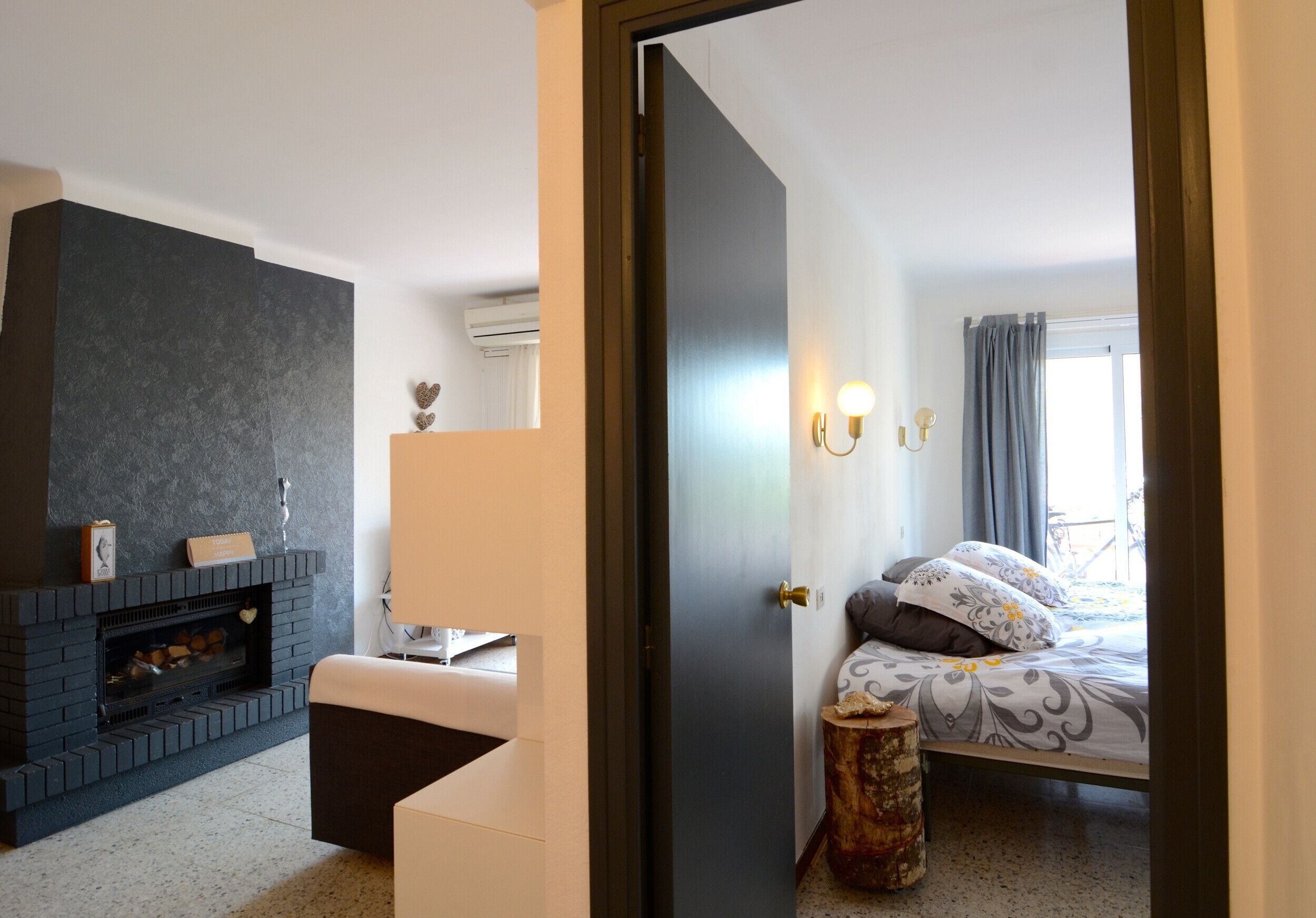 2 bedrooms, iron/ironing board, bed sheets