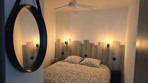 2 bedrooms, iron/ironing board, bed sheets - MIGJORN MUNTANYA (Estartit)