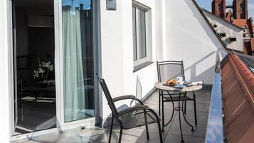 Loft Royal, 2 habitaciones, Terraza, vista a la ciudad | Terraza o patio