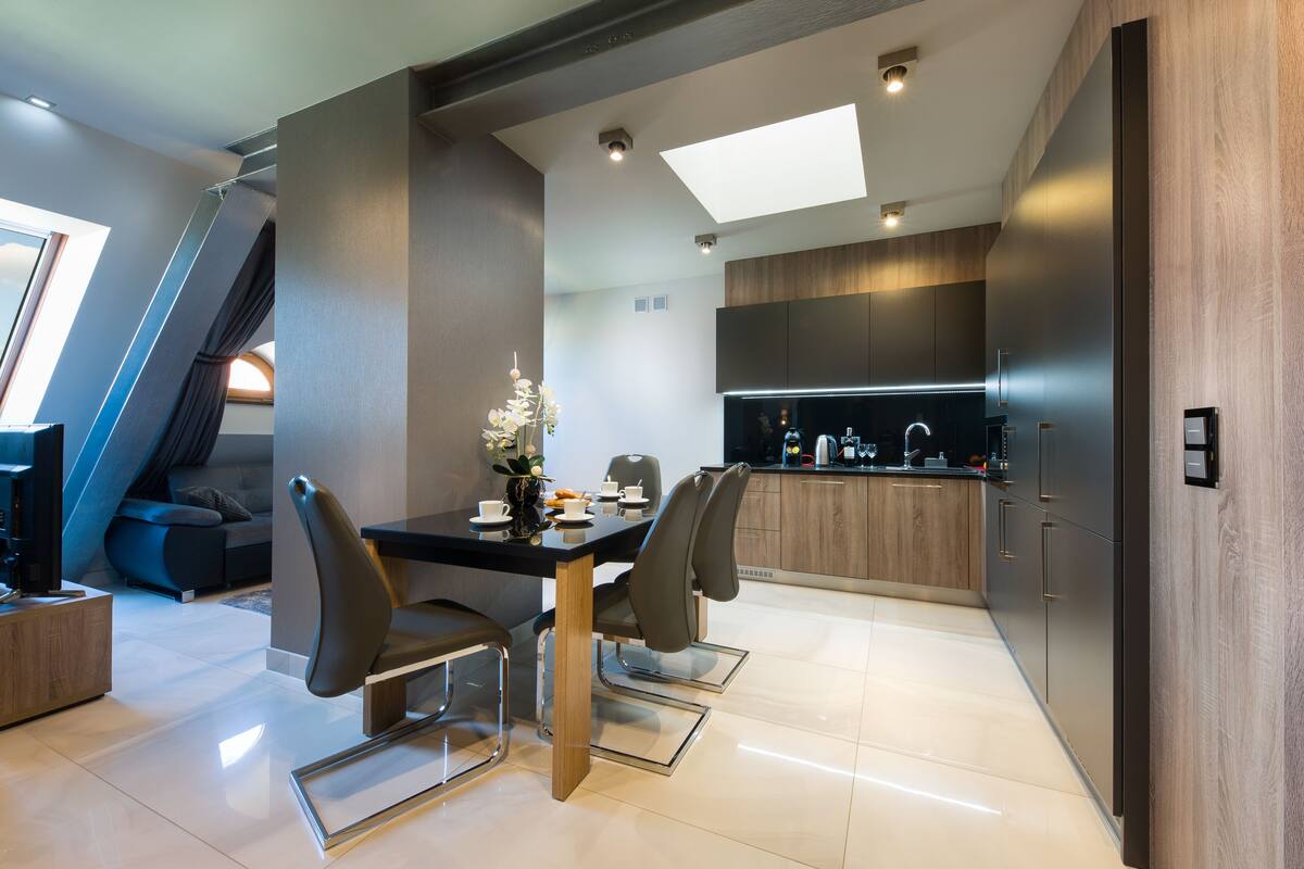 Premier Apartment, 1 Bedroom, City View | Premium bedding, in-room safe, laptop workspace, blackout drapes