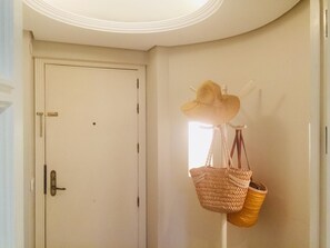 Interior - Stay in the heart of Marbella City with Sea View (Marbella)