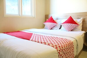 Bureau, Wi-Fi gratuit, draps fournis