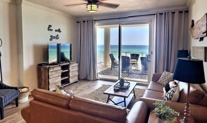 Smart TV, DVD player - “Barefoot Bliss” - Two GulfFront Masters w/balcony (Panama City Beach)
