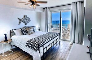 4 bedrooms, iron/ironing board, travel cot, free WiFi - “Barefoot Bliss” - Two GulfFront Masters w/balcony (Panama City Beach)