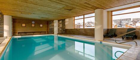 Piscine couverte