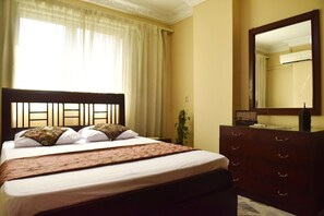 2 室のベッドルーム、アイロン / アイロン台、WiFi (無料)、ベッドシーツ