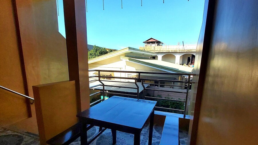 Golden Pension House