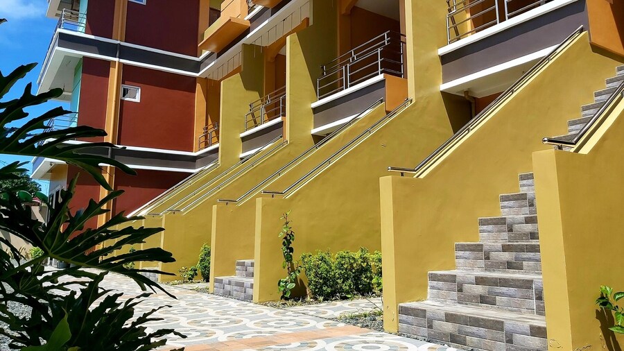 Golden Pension House