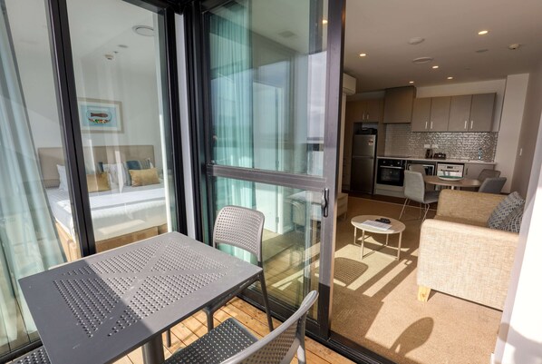 One Bedroom Balcony apartment | Room amenity