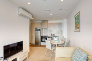Desk, soundproofing, iron/ironing board, free WiFi