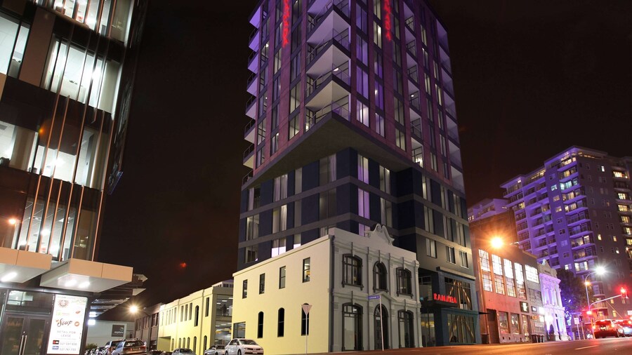 Ramada Suites By Wyndham Victoria Street West