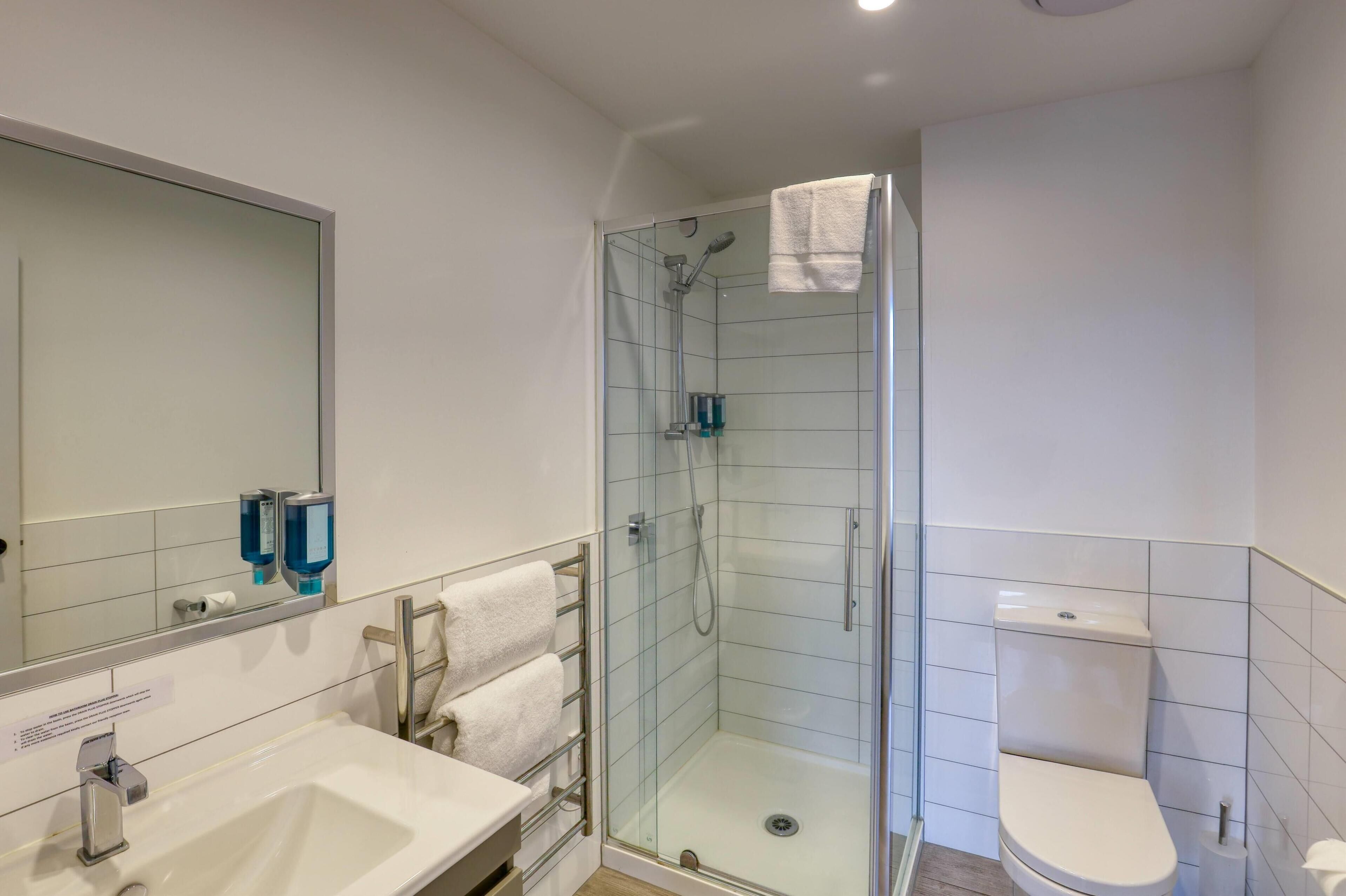 Photo - Ramada Suites By Wyndham Victoria Street West