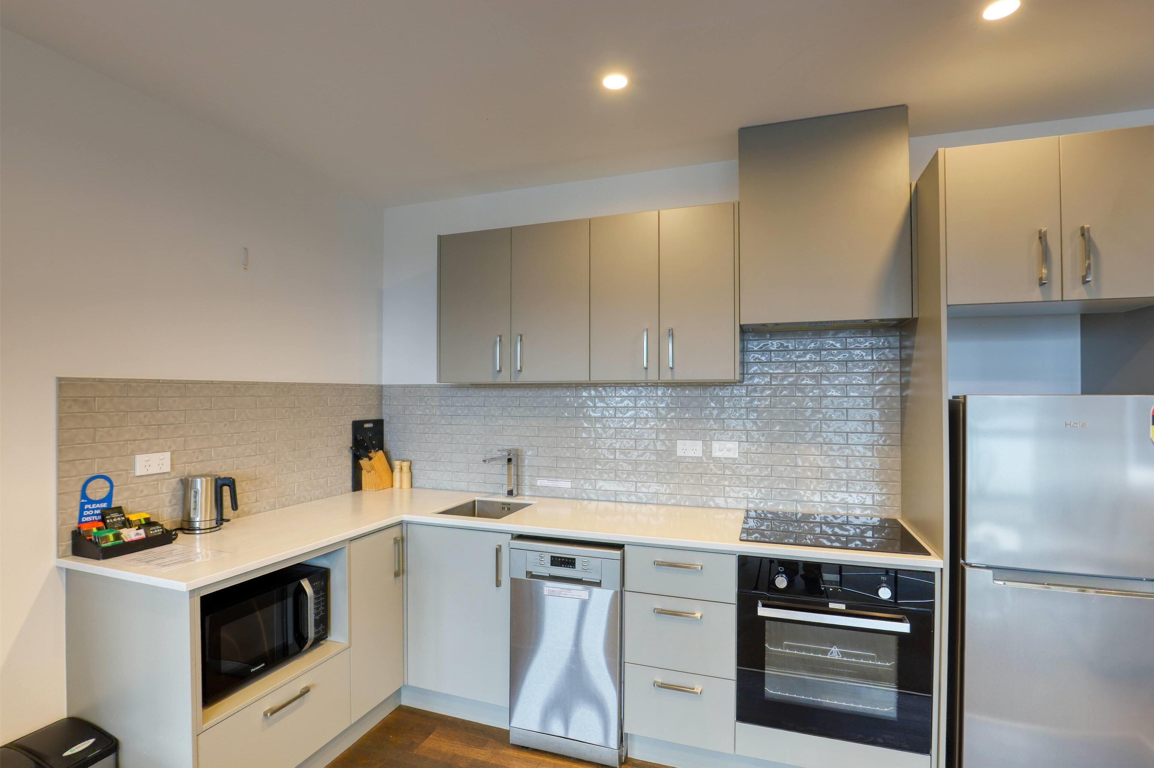 Photo - Ramada Suites By Wyndham Victoria Street West
