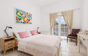 3 habitaciones, wifi gratis y ropa de cama 
