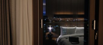 นิวราอนสเตย์