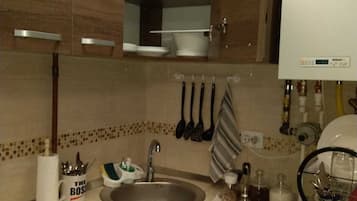 雪櫃、焗爐、爐具、洗碗機