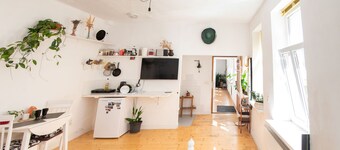 Apartamento cerca de la playa con jardín.