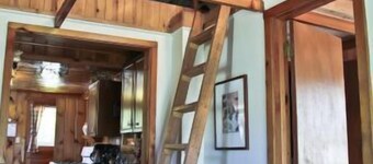 #7 - Northwoods Retreat 3 Bedroom Cabin by RedAwning