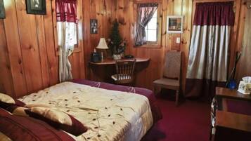 Cabin, 1 Bedroom | 1 bedroom, desk, free WiFi